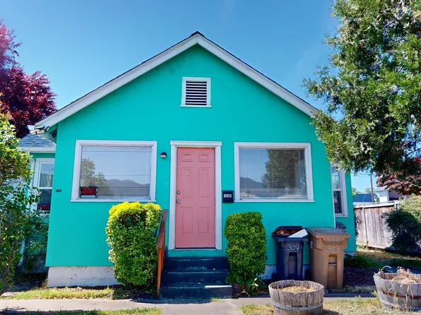 309 SE G St, Grants Pass, OR 97526