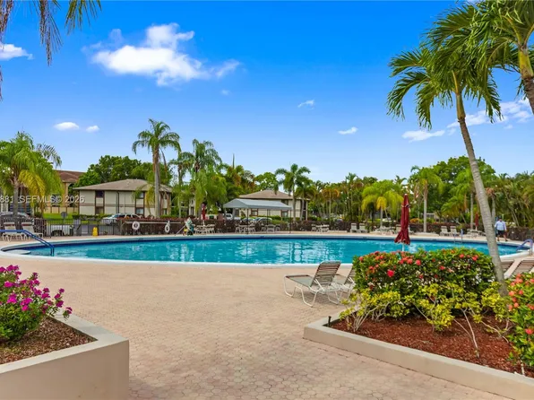 9930 S Belfort Cir #105, Tamarac, FL 33321
