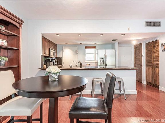 5th image of 9175 SW 77th Ave APT 308