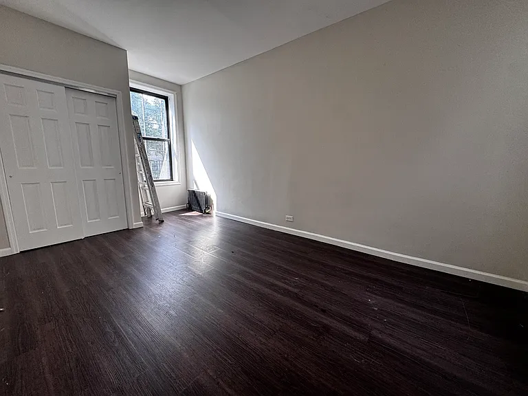 1039 College Ave #3F — Photo 2