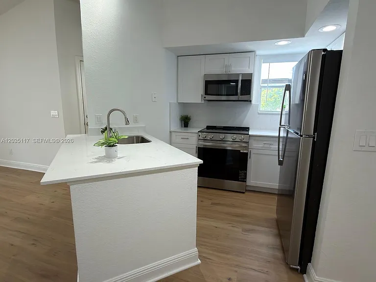 12840 Vista Isles Dr #627 — Photo 10