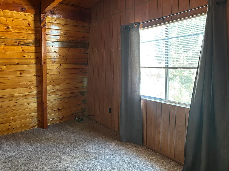 835 Hart Ln — Photo 7
