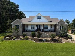 1009 Hilltop Dr, Russellville, AR 72802