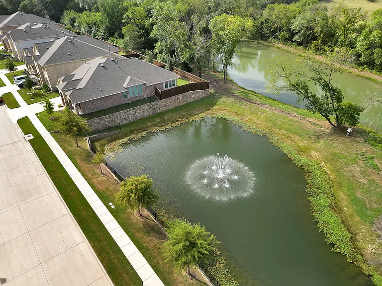 5317 Riverwalk Pkwy — Photo 50