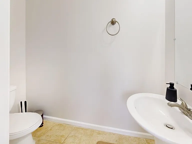 520 Jefferson St NW — Photo 18