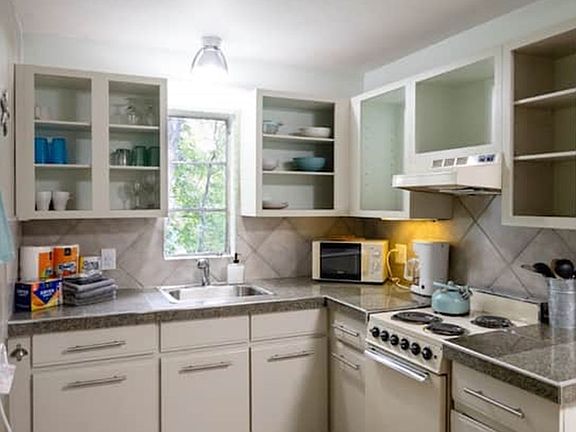 3rd image of 214 Clinton Ave #3