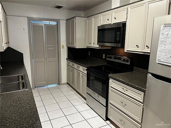 3rd image of 436 Toronto Ave APT 27