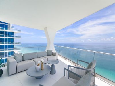 16901 Collins Ave APT 4005, Sunny Isles Beach, FL, 33160