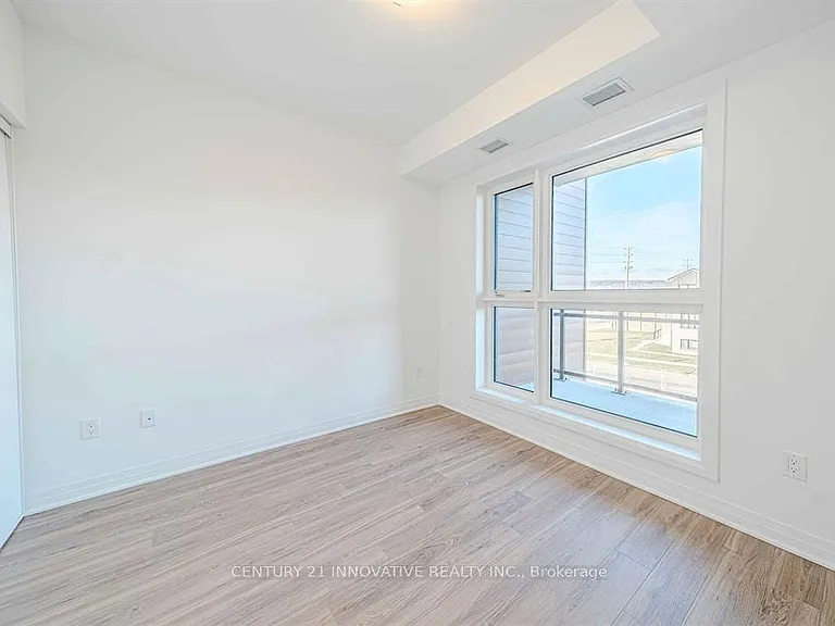 490 Gordon Krantz Ave #201 — Photo 17