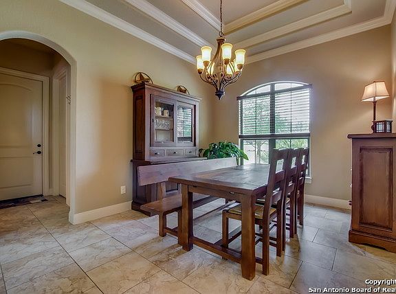 5th image of 25822 Green River Dr