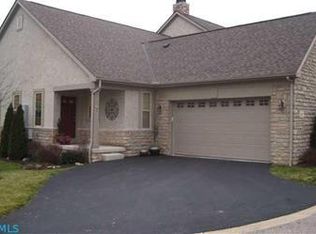 985 Starlight Ln, Westerville, OH 43082