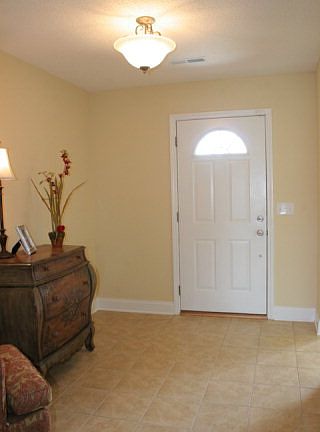 4th image of 605 Ginhouse Dr