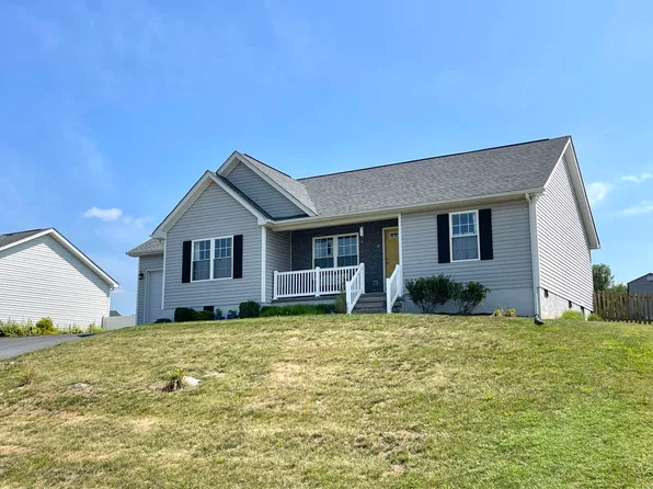 88 Thoroughbred Cir, Lexington, VA 24450