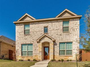 2902 S Griffin Ln, Forney, TX 75126