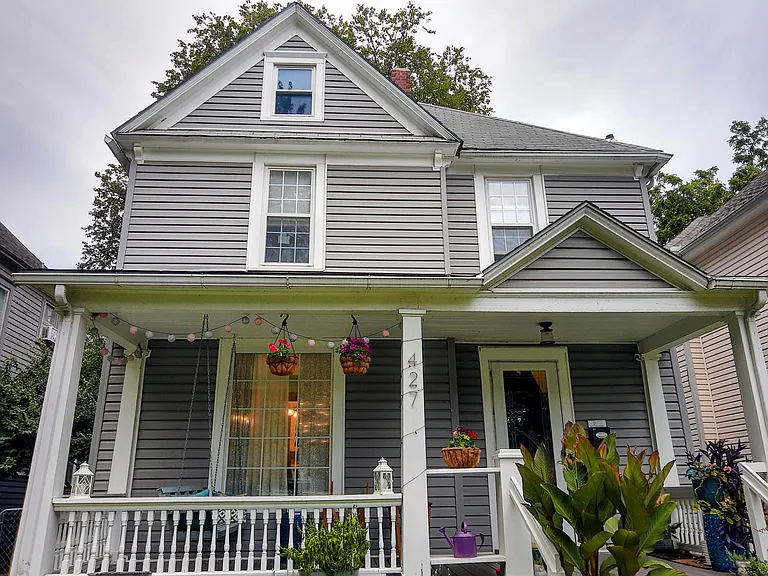 427 SW Buchanan St — Photo 1