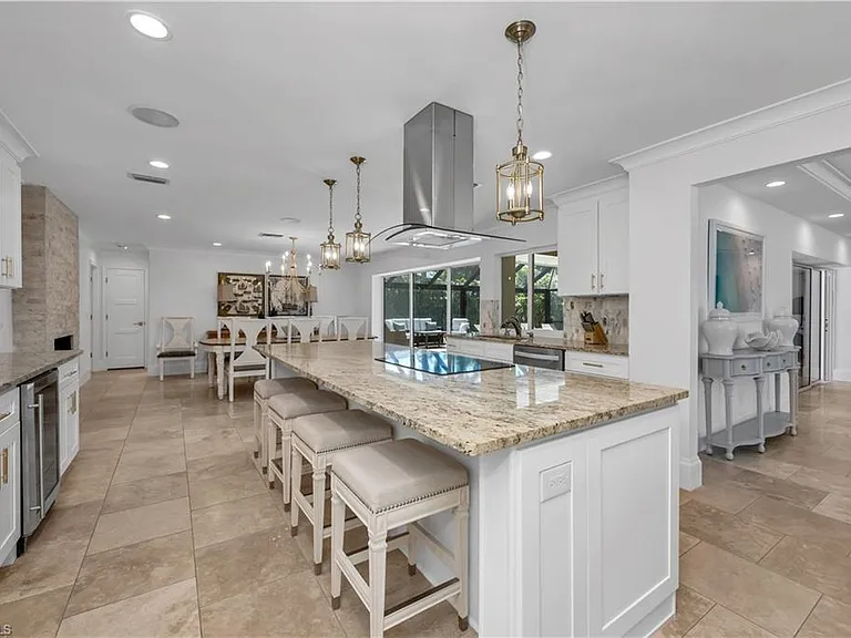 718 Old Trail Dr — Photo 6