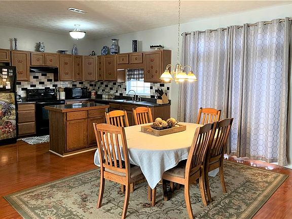 5th image of 5966 Remrod Dr