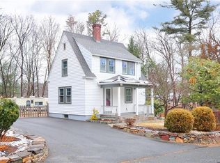 10 Bickford St, Simsbury, CT 06070