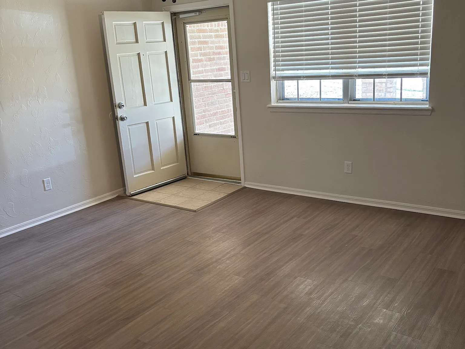 1605 Chamblee Dr — Photo 4