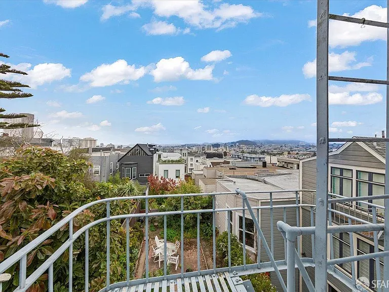 2275 California St #3 — Photo 19