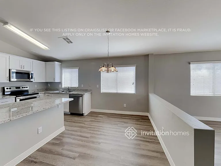 1834 S 106th Ave — Photo 8
