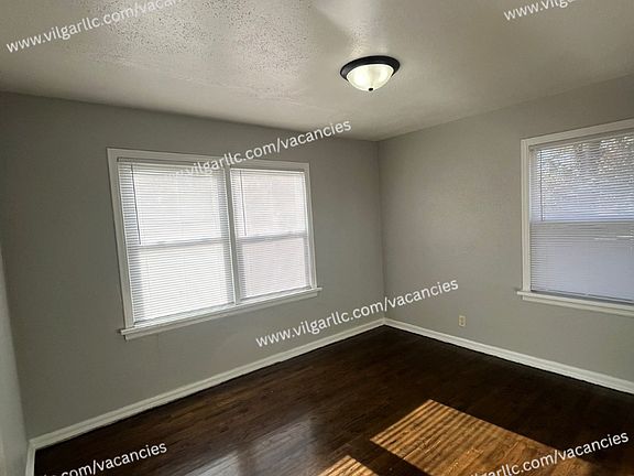 5th image of 3720-3722 E 10th Ave