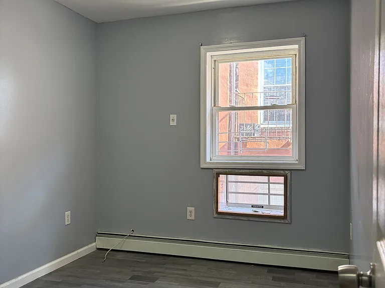 277 Fountain Ave #3 — Photo 4