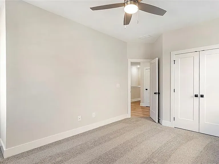 160 Palm St — Photo 30