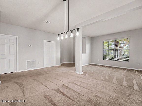 5th image of 664 Dryden Cir