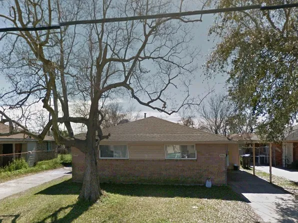 8940 Dinkins St, New Orleans, LA 70127