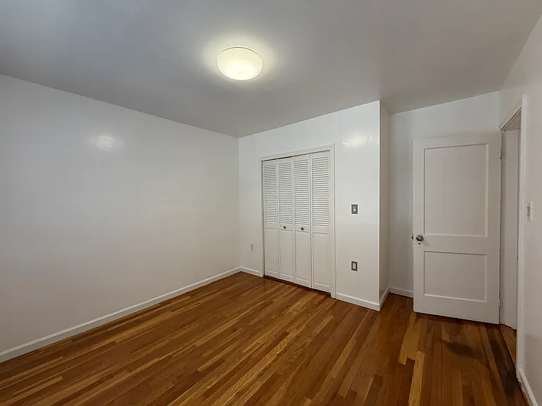 72 Emerald St #2 — Photo 7