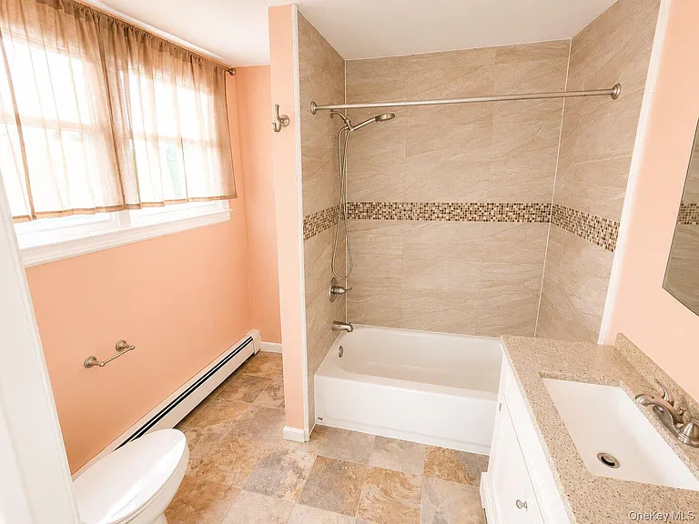 16 Lafayette St #2 — Photo 8