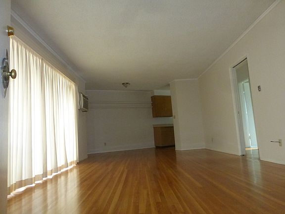 4th image of 140 S Buena Vista St APT A