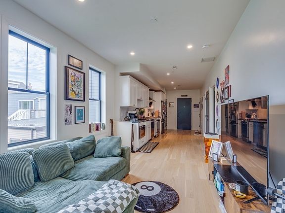 3rd image of 120 Moore St #205