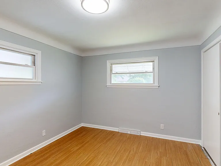 4637 Clover Ln — Photo 16