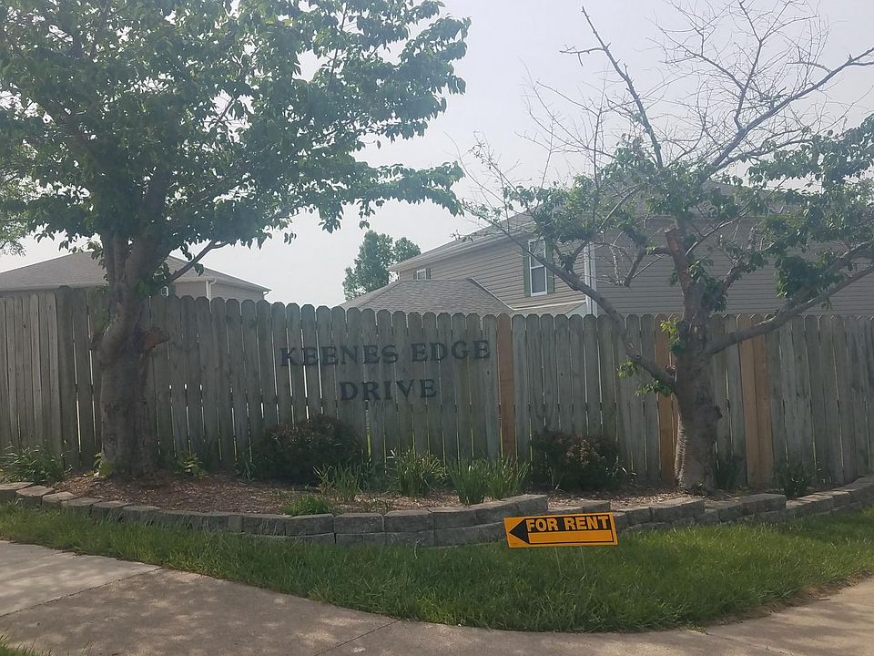 1st image of 128 Albany Dr