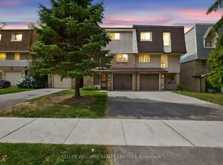 100 Poplar Cres, Aurora, ON L4G3L3