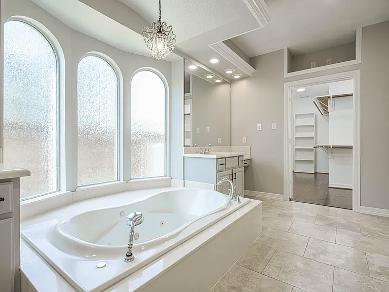 6331 Collina Springs Ct — Photo 15