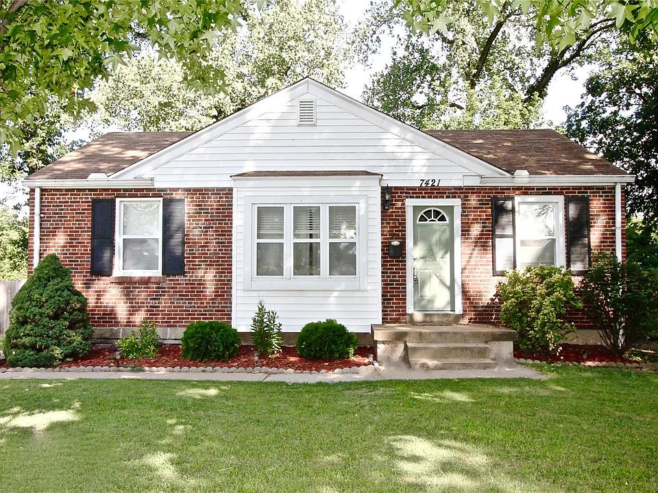 2nd image of 7421 Parkwood Dr