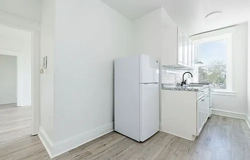 2215 N 51st St Photo 1
