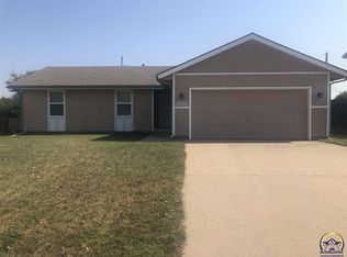 2518 SW Maxfield Rd, Topeka, KS 66614