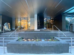 1111 Richards St #1506, Vancouver, BC V6B 0S3