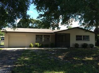 346 Lakeview Dr, North Fort Myers, FL 33917