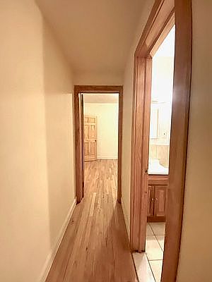 5th image of 568 Pacific St APT 1H
