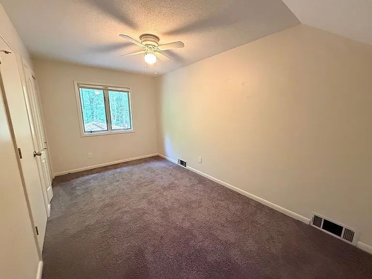 5004 Cardinal Cir — Photo 12