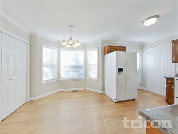 4th image of 2784 Aston Woods Ln