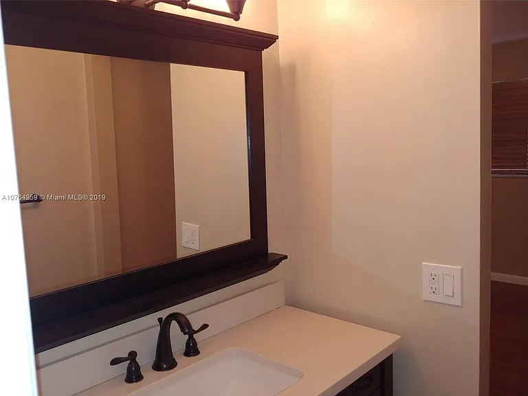660 Tennis Club Dr #101 — Photo 14