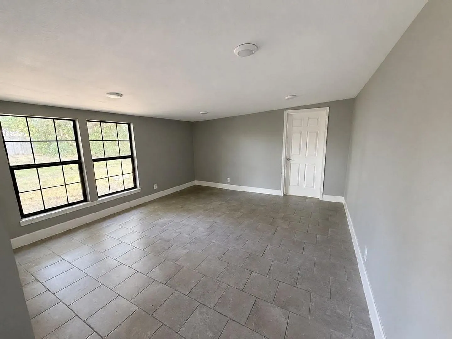 151 Darden — Photo 4