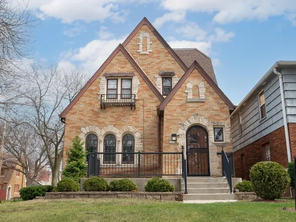 3290 North 44 STREET, Milwaukee, WI 53216