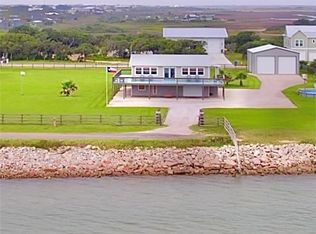 1007 Washington Blvd, Port O Connor, TX 77982